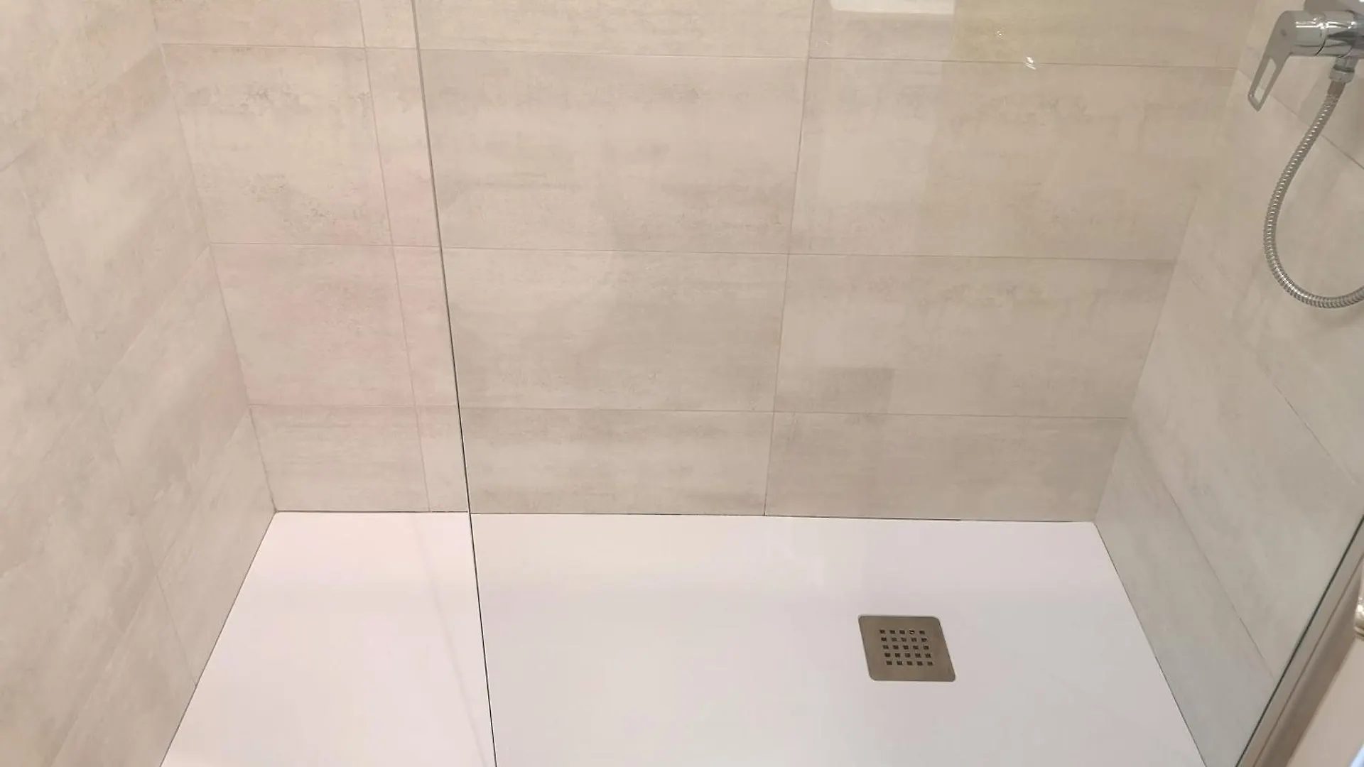 Aparteasy - Atic Sants Barcelona 0*,  Spain