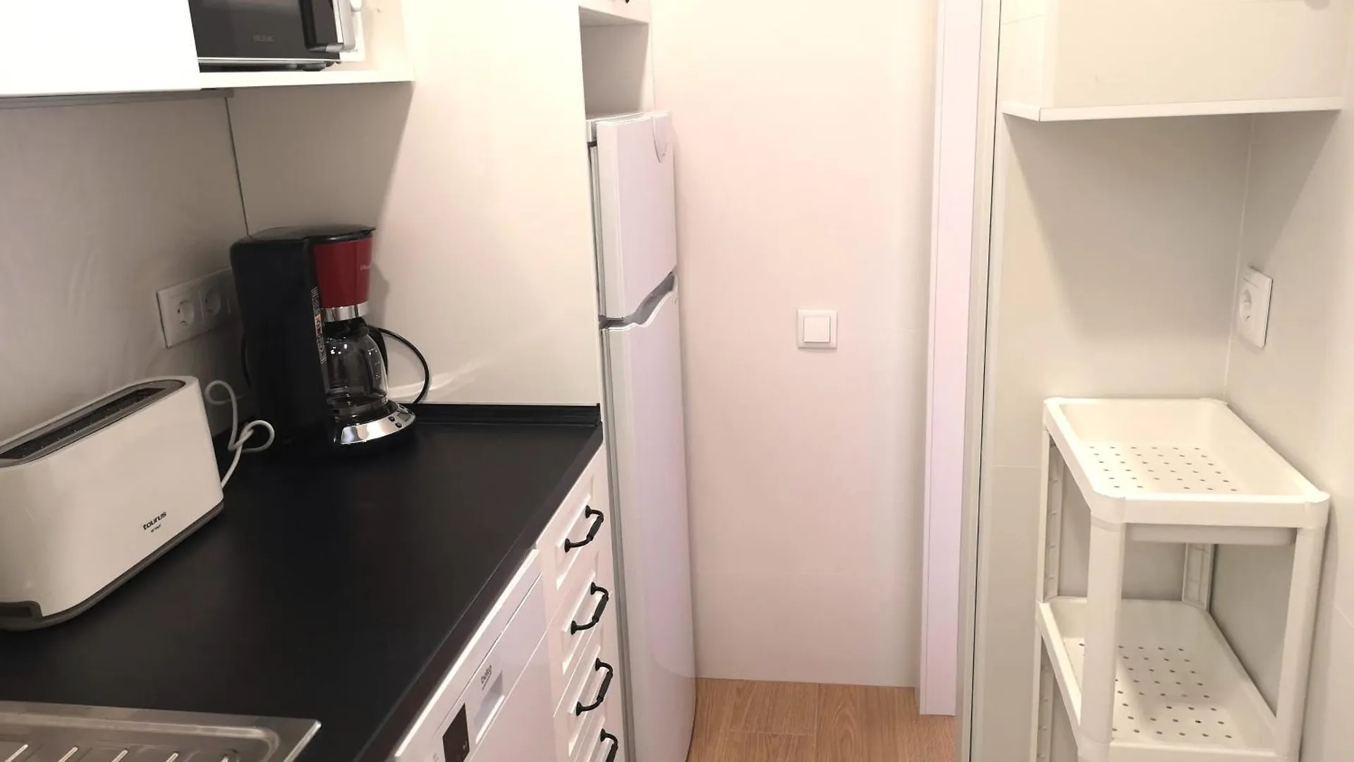 Aparteasy - Atic Sants 바르셀로나 0*,  스페인